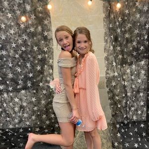 Meet your Posher, Ella